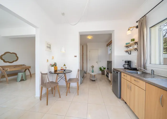Appartamento Avra Charming House Khelmáta