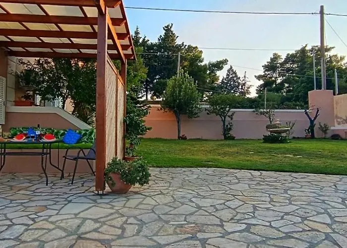 아파트 Avra Charming House *