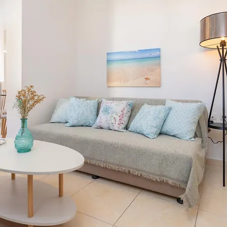 Avra Charming House Apartment Khelmata