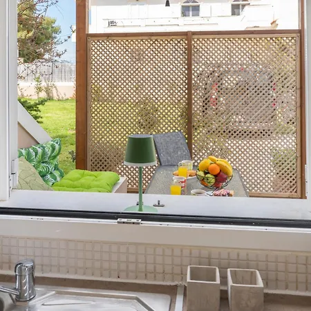 Apartment Avra Charming House